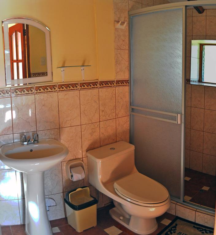 Tunupa Lodge Hotel أويانتيتامْبو الغرفة الصورة