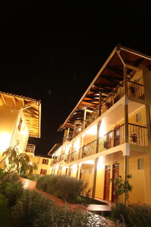 Tunupa Lodge Hotel أويانتيتامْبو المظهر الخارجي الصورة