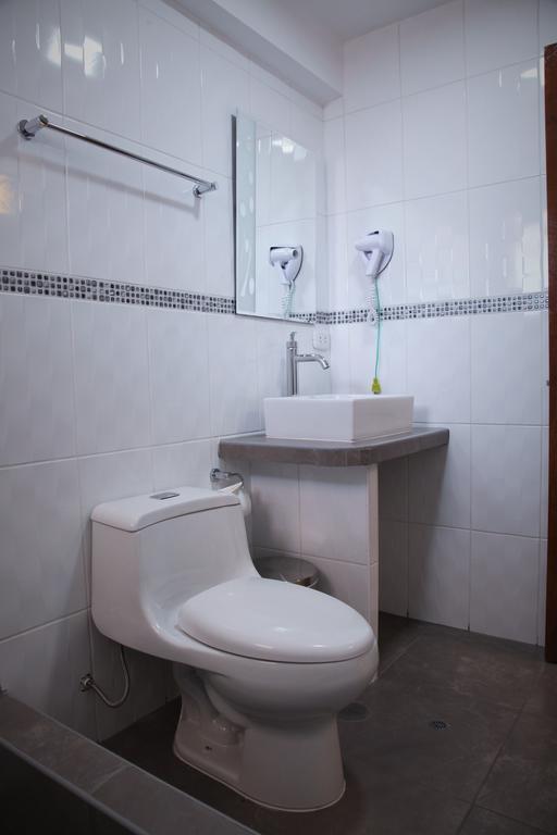 Tunupa Lodge Hotel أويانتيتامْبو المظهر الخارجي الصورة