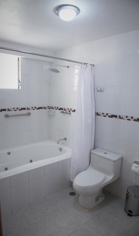 Tunupa Lodge Hotel أويانتيتامْبو المظهر الخارجي الصورة